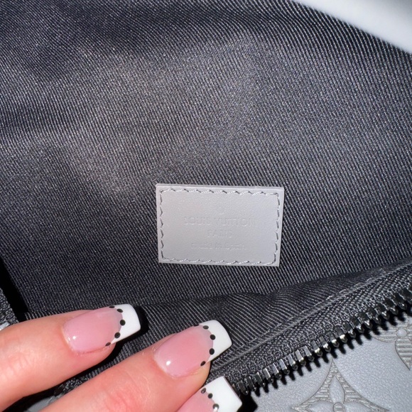 Authentic Louis Vuitton Bumbag - Picture 2 of 6